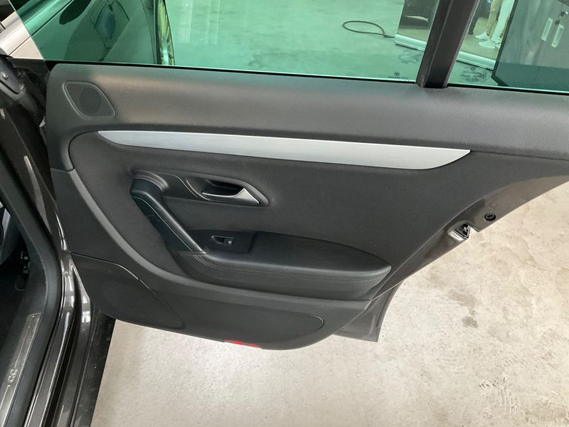 Volkswagen CC 2.0 TDI BlueMotion Tech 2014 – снимка 24