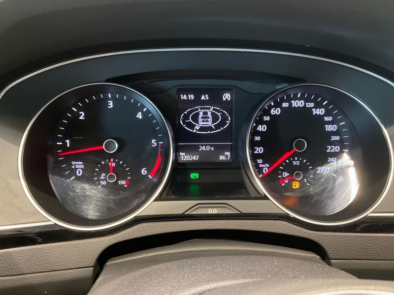 Volkswagen Passat 2.0 TDI Comfortline BlueMotion Tech 2016 – снимка 18