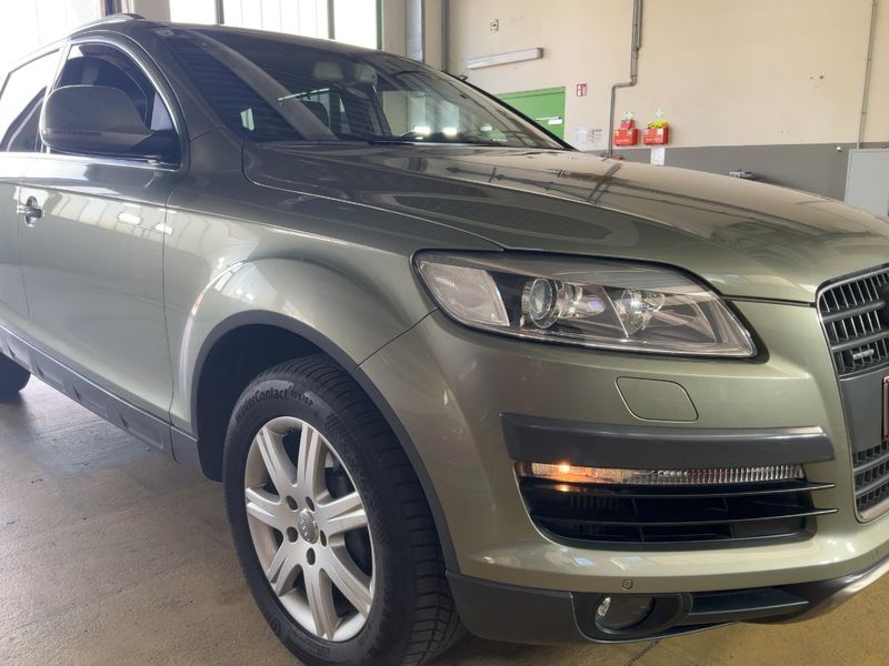Audi Q7 3.0 V6 TDI quattro 2007 – снимка 12