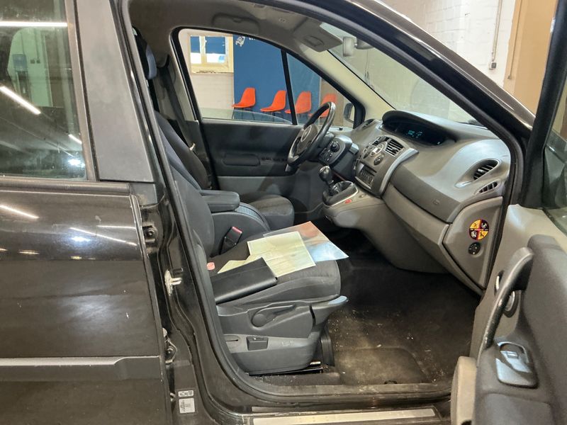 Renault Grand Scenic 2.0 dCi Exception 2007 – снимка 3