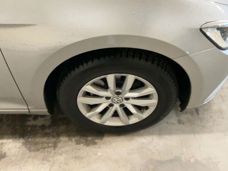 Volkswagen Passat 2.0 TDI Comfortline BlueMotion Tech 2017 – снимка 11