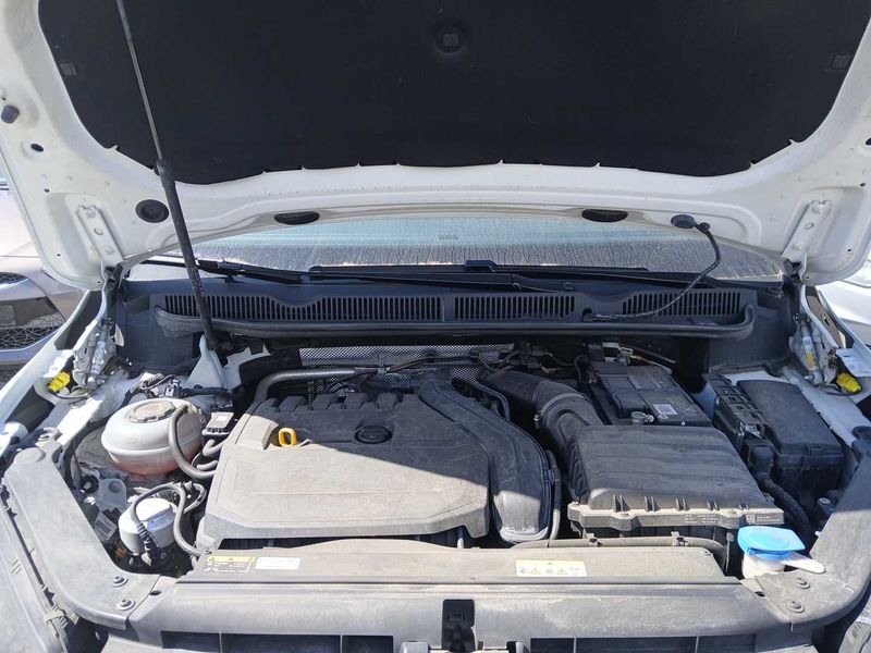 Volkswagen Touran 1.5 TSI ACT Highline BlueMotion 2022 – снимка 8