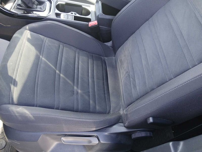 Volkswagen Touran 1.5 TSI ACT Highline BlueMotion 2022 – снимка 16