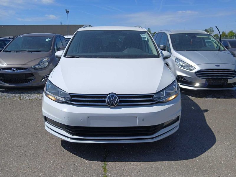 Volkswagen Touran 1.5 TSI ACT Highline BlueMotion 2022 – снимка 7