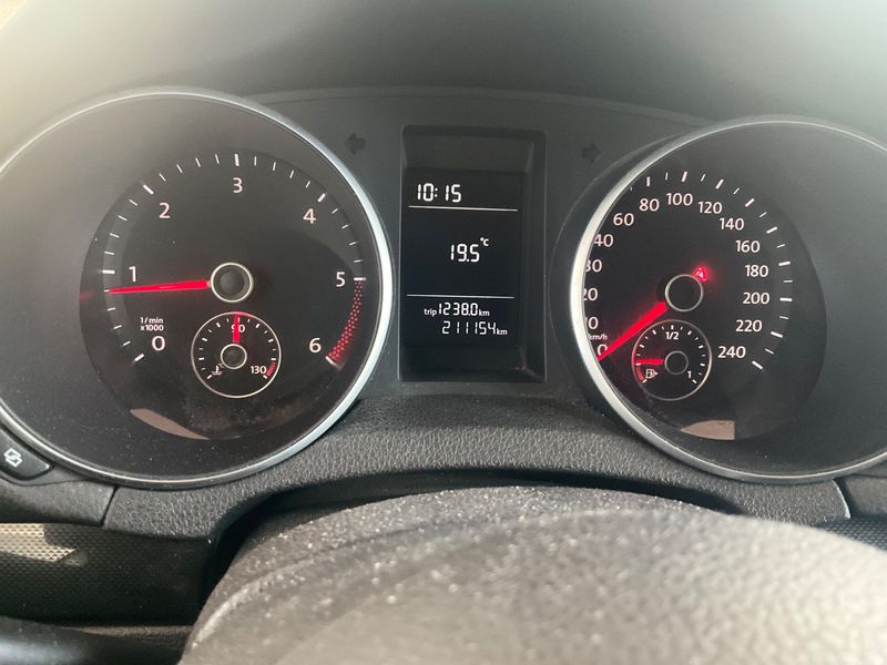 Volkswagen Golf VI 1.6 TDI Comfortline 2011 – снимка 4