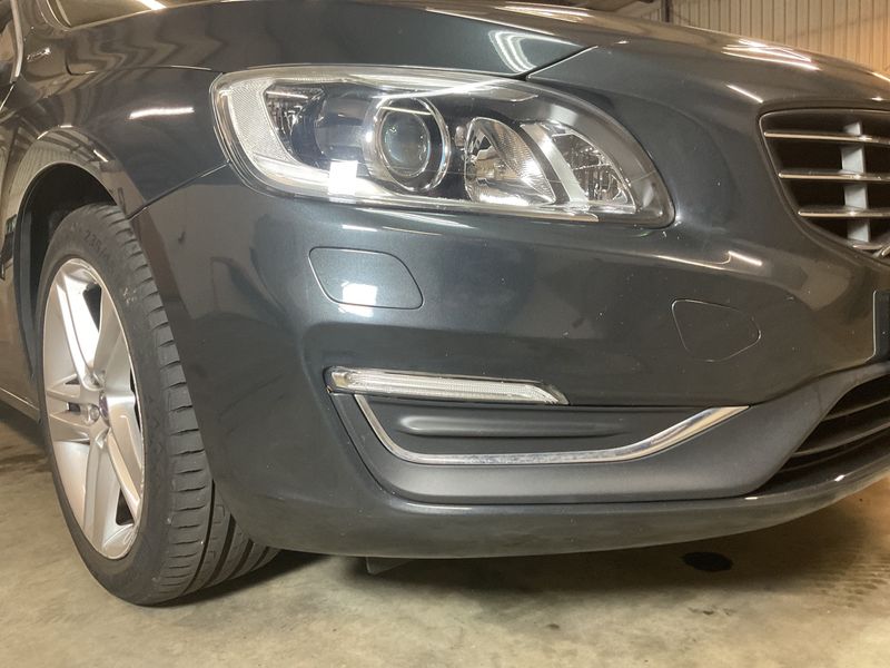 Volvo V60 2.4 D6 Plug-in Hybrid Summum AWD 2015 – снимка 32