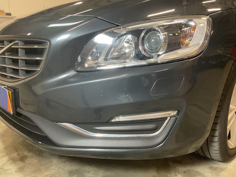 Volvo V60 2.4 D6 Plug-in Hybrid Summum AWD 2015 – снимка 34