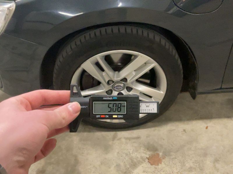 Volvo V60 2.4 D6 Plug-in Hybrid Summum AWD 2015 – снимка 3