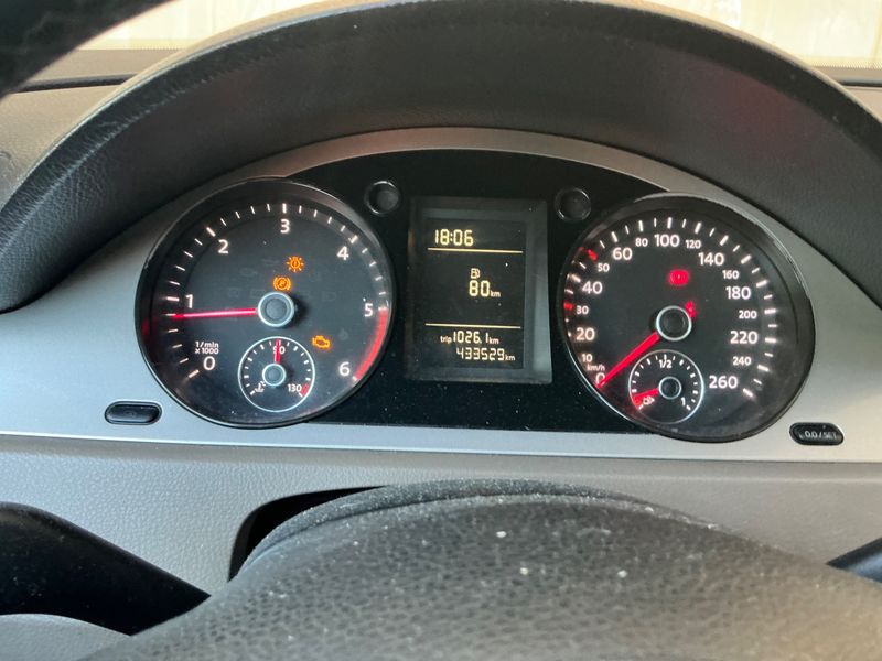 Volkswagen Passat 2.0 TDI Comfortline 2010 – снимка 4