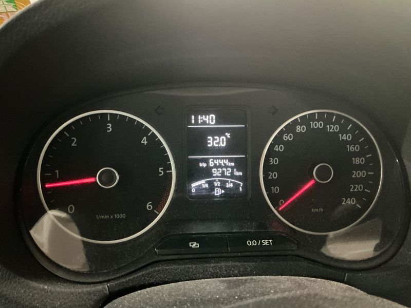 Volkswagen Polo 1.6 TDI Comfortline 2013 – снимка 18