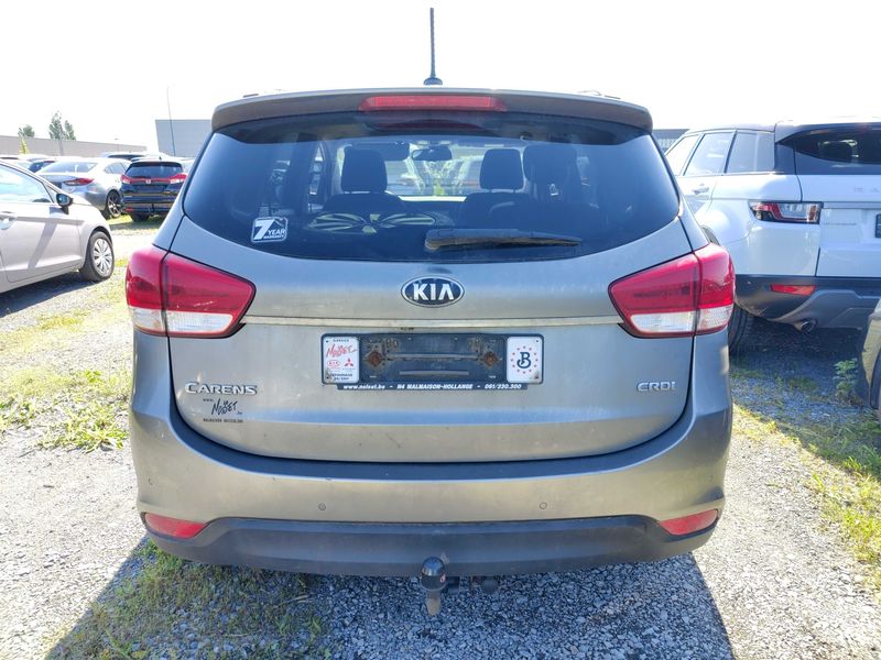 Kia Carens 1.7 CRDi Dream Team 2015 – снимка 4