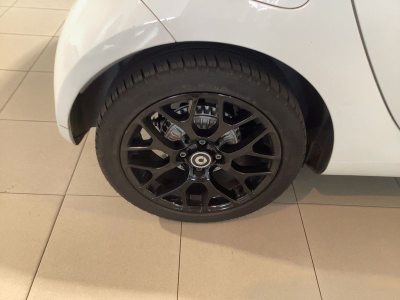Smart fortwo 0.9 Turbo Basis passion 2019 – снимка 9