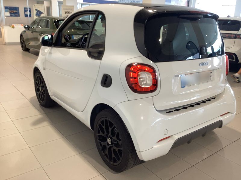 Smart fortwo 0.9 Turbo Basis passion 2019 – снимка 6