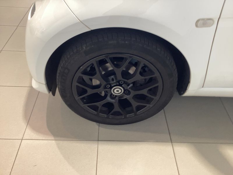 Smart fortwo 0.9 Turbo Basis passion 2019 – снимка 3