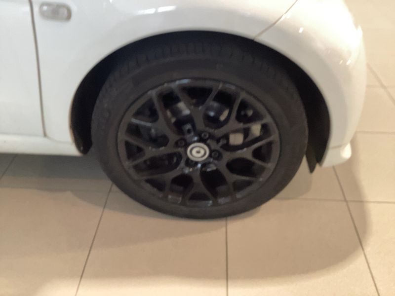 Smart fortwo 0.9 Turbo Basis passion 2019 – снимка 11