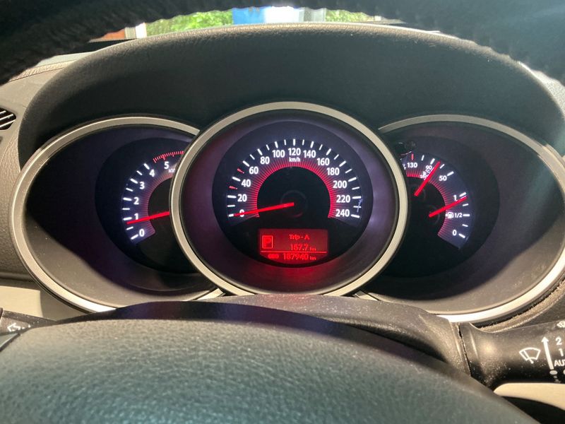Kia Sorento 2.2 CRDi Spirit 4WD 2010 – снимка 19