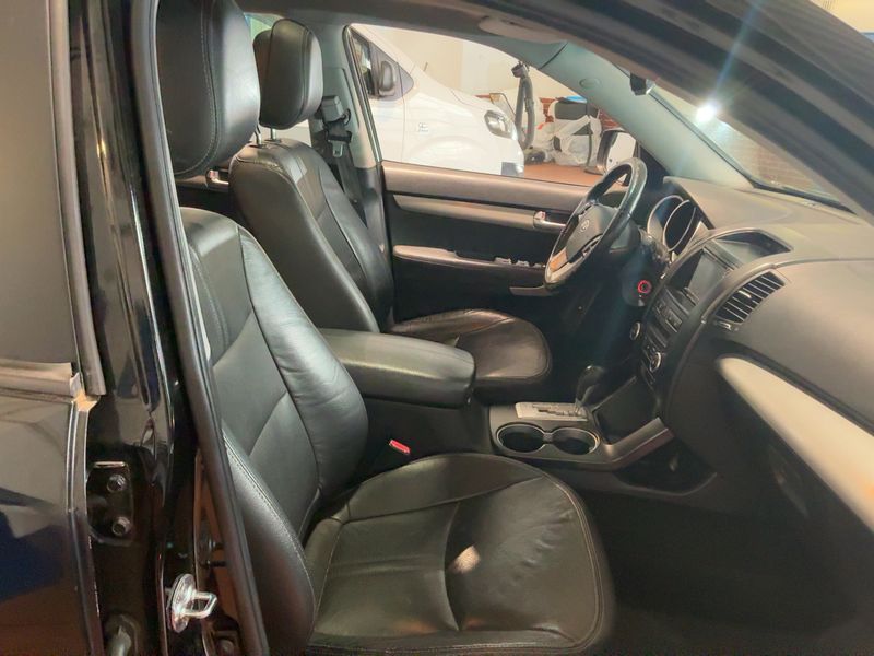 Kia Sorento 2.2 CRDi Spirit 4WD 2010 – снимка 17