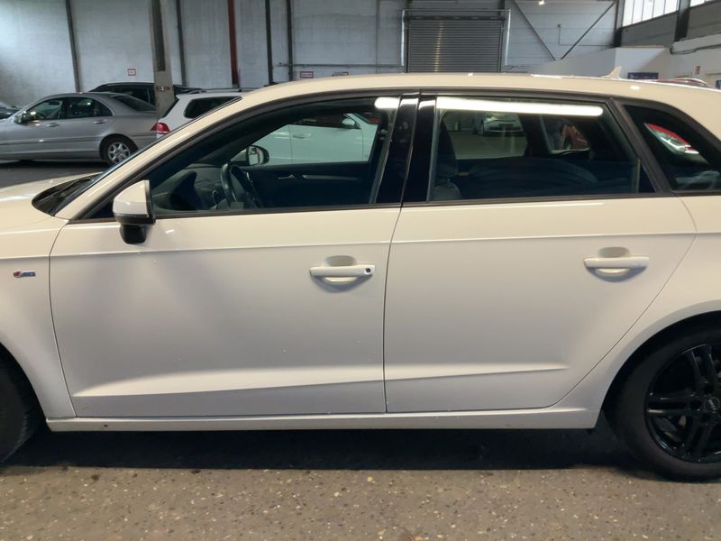 Audi A3 Sportback 2.0 TDI S line Sportpaket 2015 – снимка 4