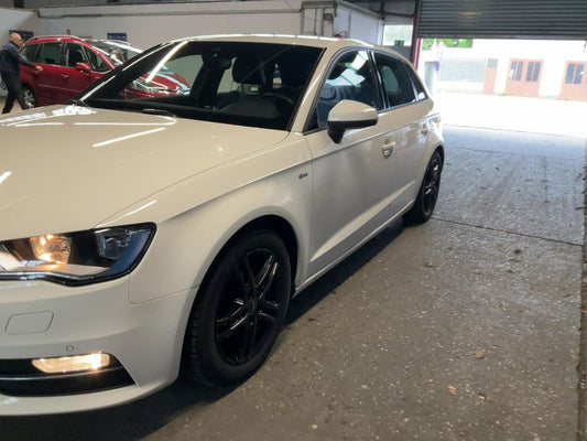 Audi A3 Sportback 2.0 TDI S line Sportpaket 2015 – снимка 2