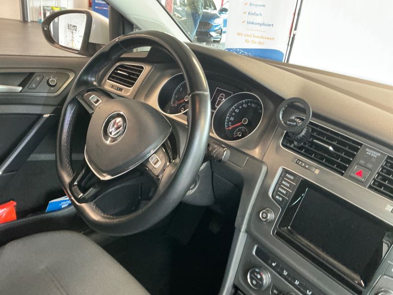Volkswagen Golf VII 1.2 TSI Comfortline BlueMotion Tech 2013 – снимка 24