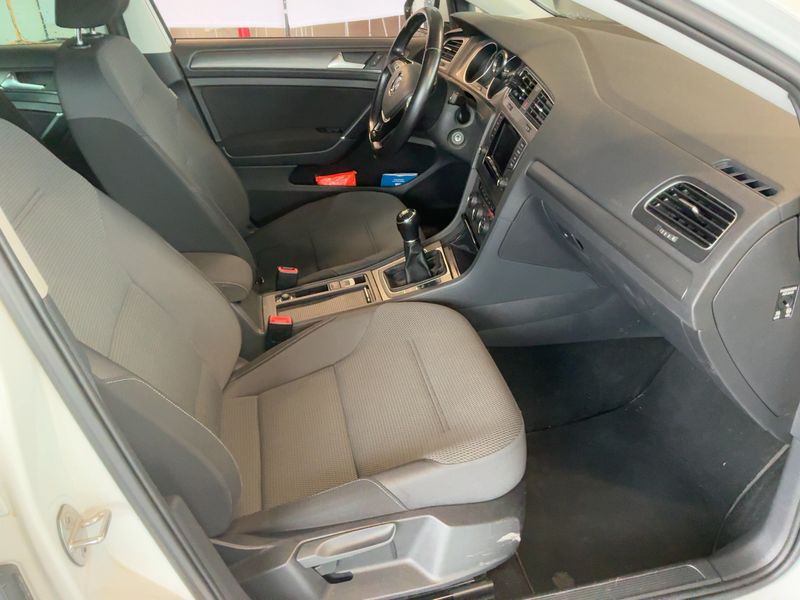 Volkswagen Golf VII 1.2 TSI Comfortline BlueMotion Tech 2013 – снимка 17