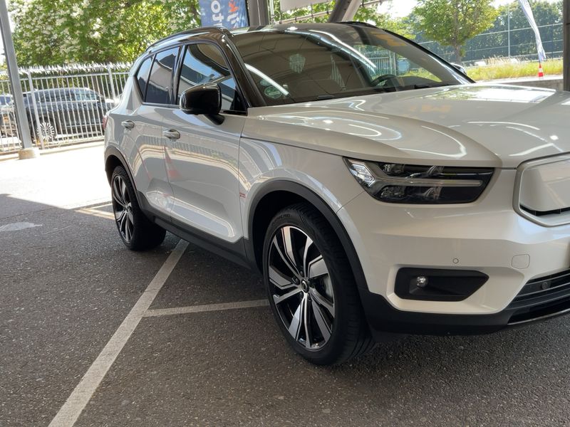 Volvo XC40 P8 electric drive 300 kW R-Design Pure AWD 2020 – снимка 12