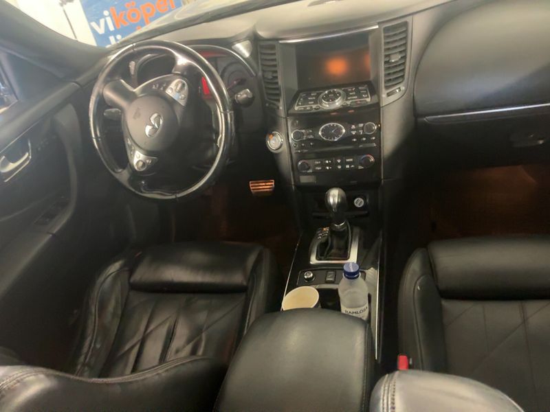 Infiniti FX 3.0 V6 Diesel FX30d S 2011 – снимка 17