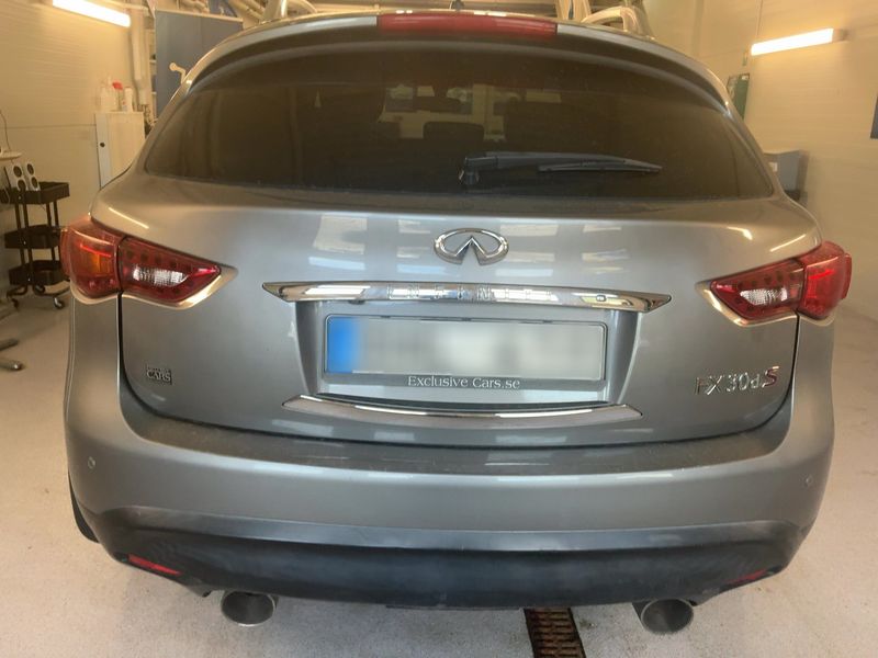 Infiniti FX 3.0 V6 Diesel FX30d S 2011 – снимка 7