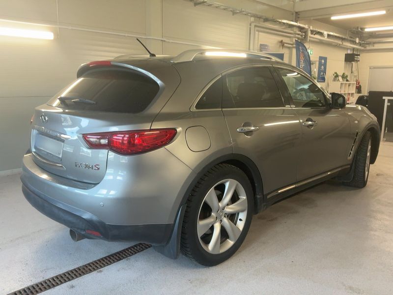 Infiniti FX 3.0 V6 Diesel FX30d S 2011 – снимка 8