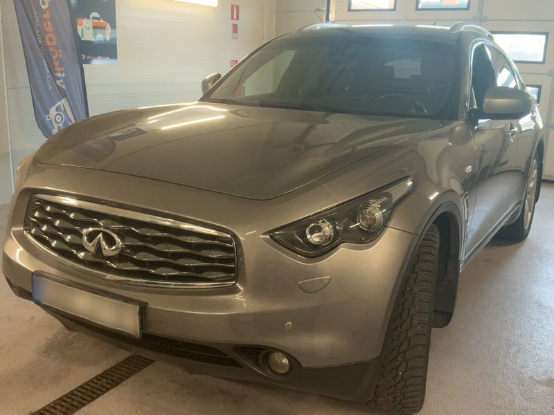 Infiniti FX 3.0 V6 Diesel FX30d S 2011 – снимка 2