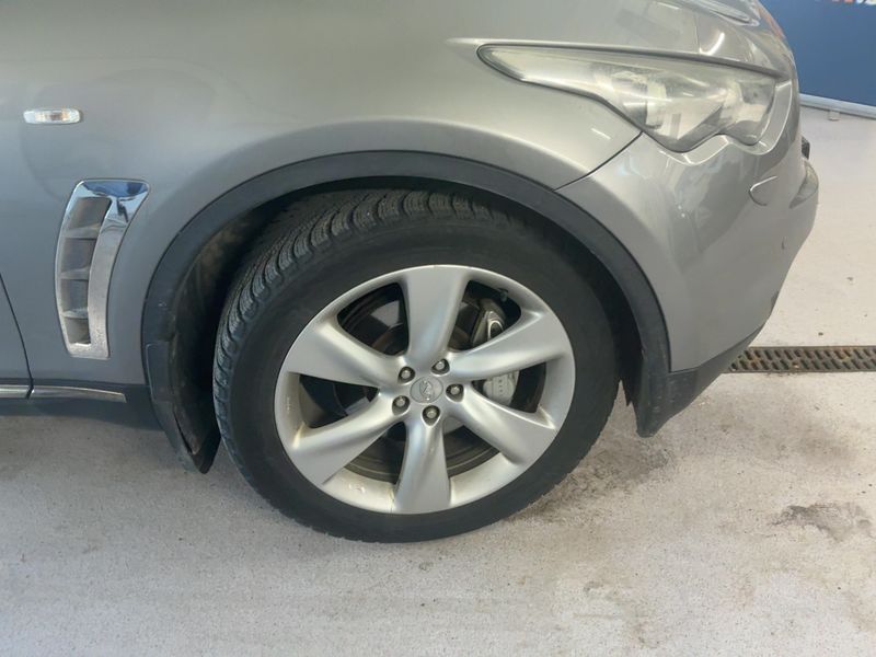 Infiniti FX 3.0 V6 Diesel FX30d S 2011 – снимка 11