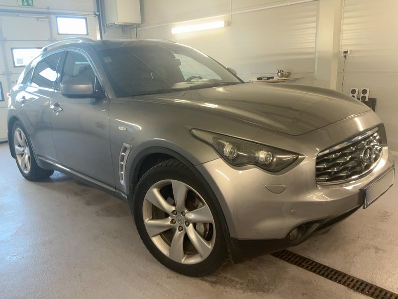 Infiniti FX 3.0 V6 Diesel FX30d S 2011 – снимка 12