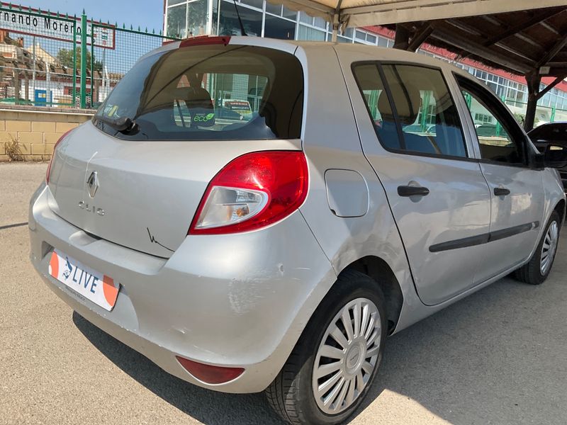 Renault Clio 1.2 Authentique 2009 – снимка 2