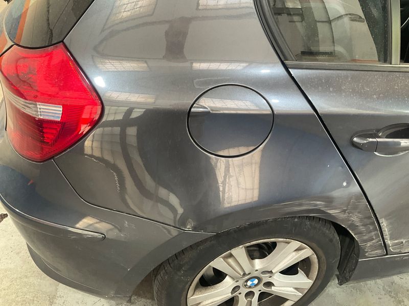 BMW 1er 120d 2007 – снимка 24