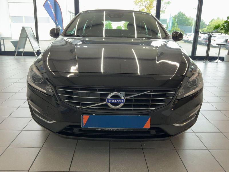 Volvo V60 2.0 D5 Summum 2017 – снимка 14