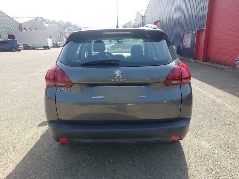 Peugeot 2008 1.5 Blue-HDi Active Business 2019 – снимка 4