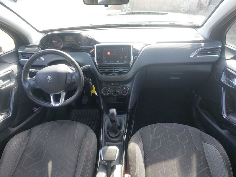 Peugeot 2008 1.5 Blue-HDi Active Business 2019 – снимка 11
