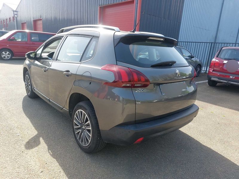 Peugeot 2008 1.5 Blue-HDi Active Business 2019 – снимка 3