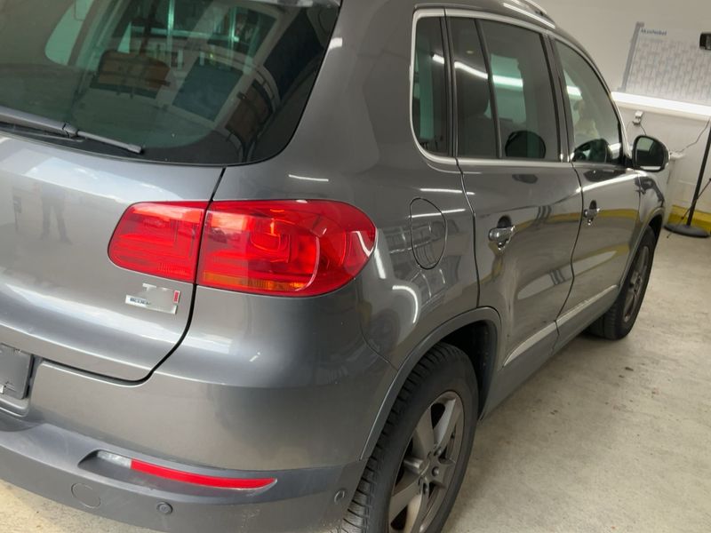 Volkswagen Tiguan 1.4 TSI Sport & Style BlueMotion Tech 2015 – снимка 8