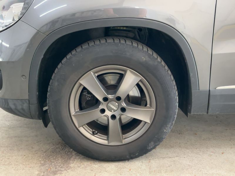 Volkswagen Tiguan 1.4 TSI Sport & Style BlueMotion Tech 2015 – снимка 3
