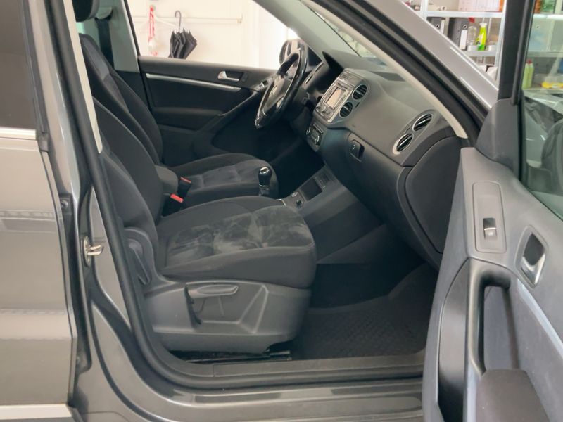 Volkswagen Tiguan 1.4 TSI Sport & Style BlueMotion Tech 2015 – снимка 16