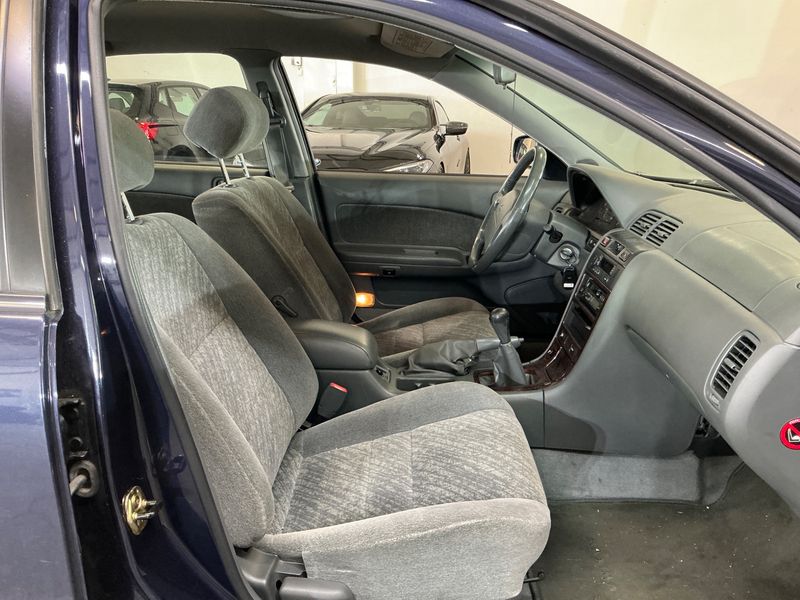 Nissan Maxima 2.0 V6 SE 1997 – снимка 3