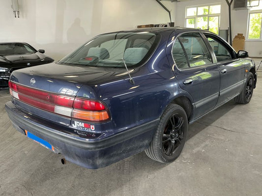 Nissan Maxima 2.0 V6 SE 1997 – снимка 2