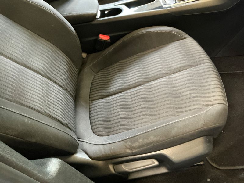 Peugeot 308 1.6 Blue-HDi Active Business 2017 – снимка 27