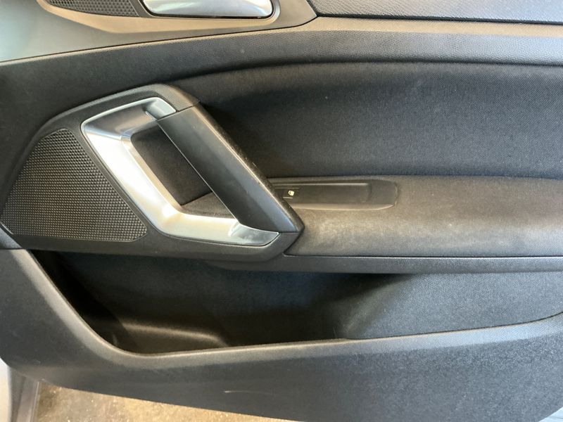 Peugeot 308 1.6 Blue-HDi Active Business 2017 – снимка 25