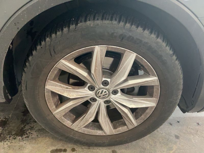 Volkswagen Tiguan 2.0 TDI Executive 4Motion BlueMotion Tech 2017 – снимка 11
