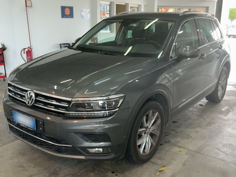 Volkswagen Tiguan 2.0 TDI Executive 4Motion BlueMotion Tech 2017 – снимка 1