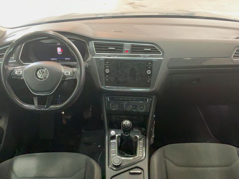 Volkswagen Tiguan 2.0 TDI Executive 4Motion BlueMotion Tech 2017 – снимка 17