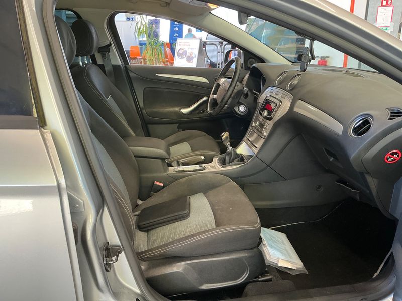 Ford Mondeo 2.0 TDCi Trend 2011 – снимка 3