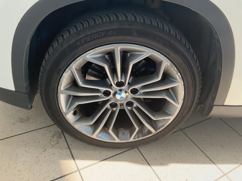 BMW X1 sDrive 16d 2013 – снимка на щета 3